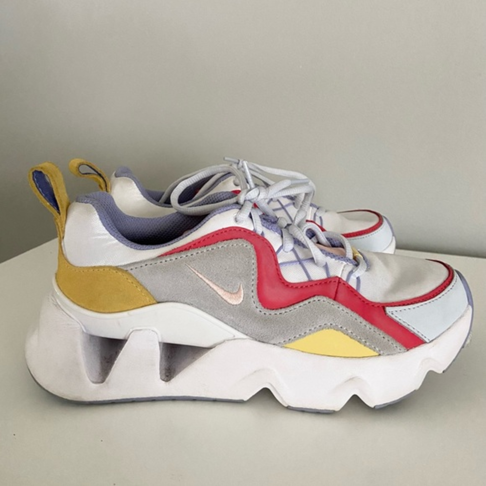 Trendy Nike‎ shoes